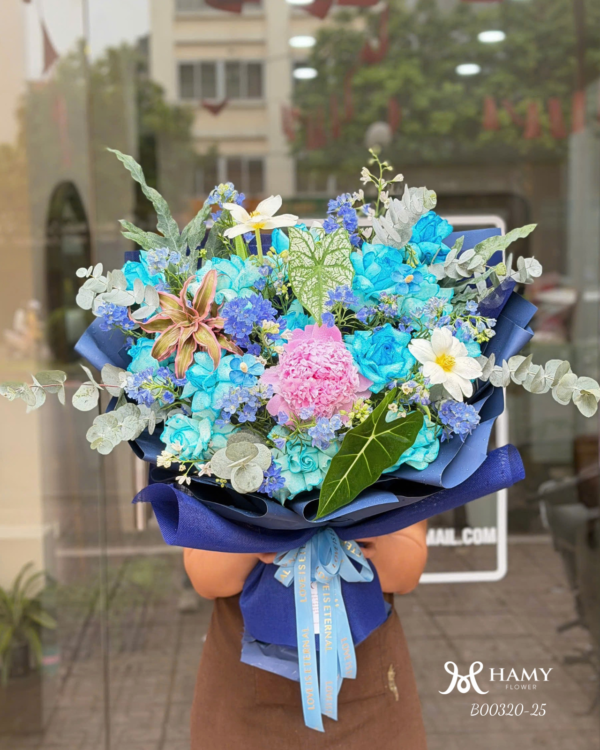 Bó hoa nhập khẩu tone xanh dương tại Hamy Flower